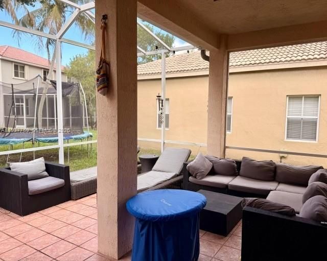 For Rent: $3,600 (3 beds, 2 baths, 1363 Square Feet)