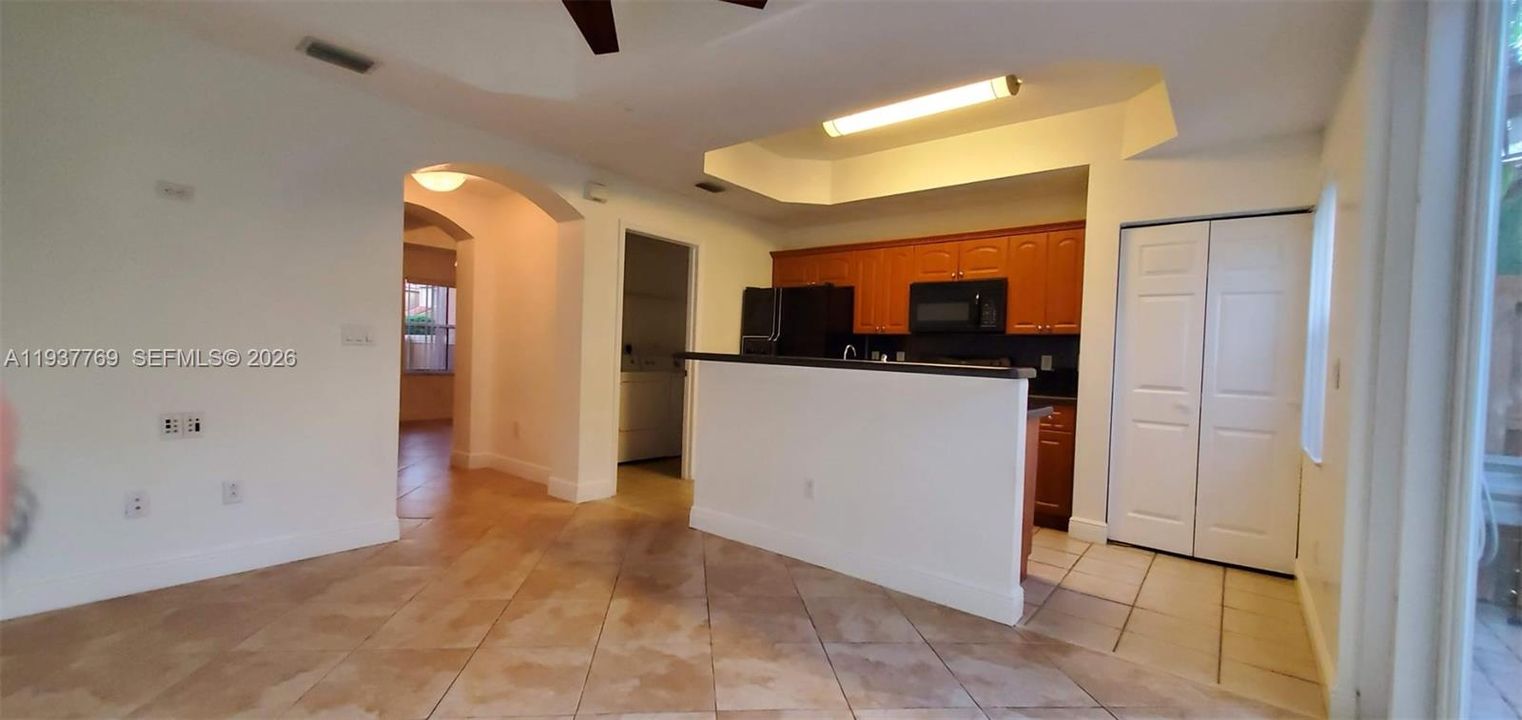 For Rent: $2,700 (3 beds, 2 baths, 1616 Square Feet)