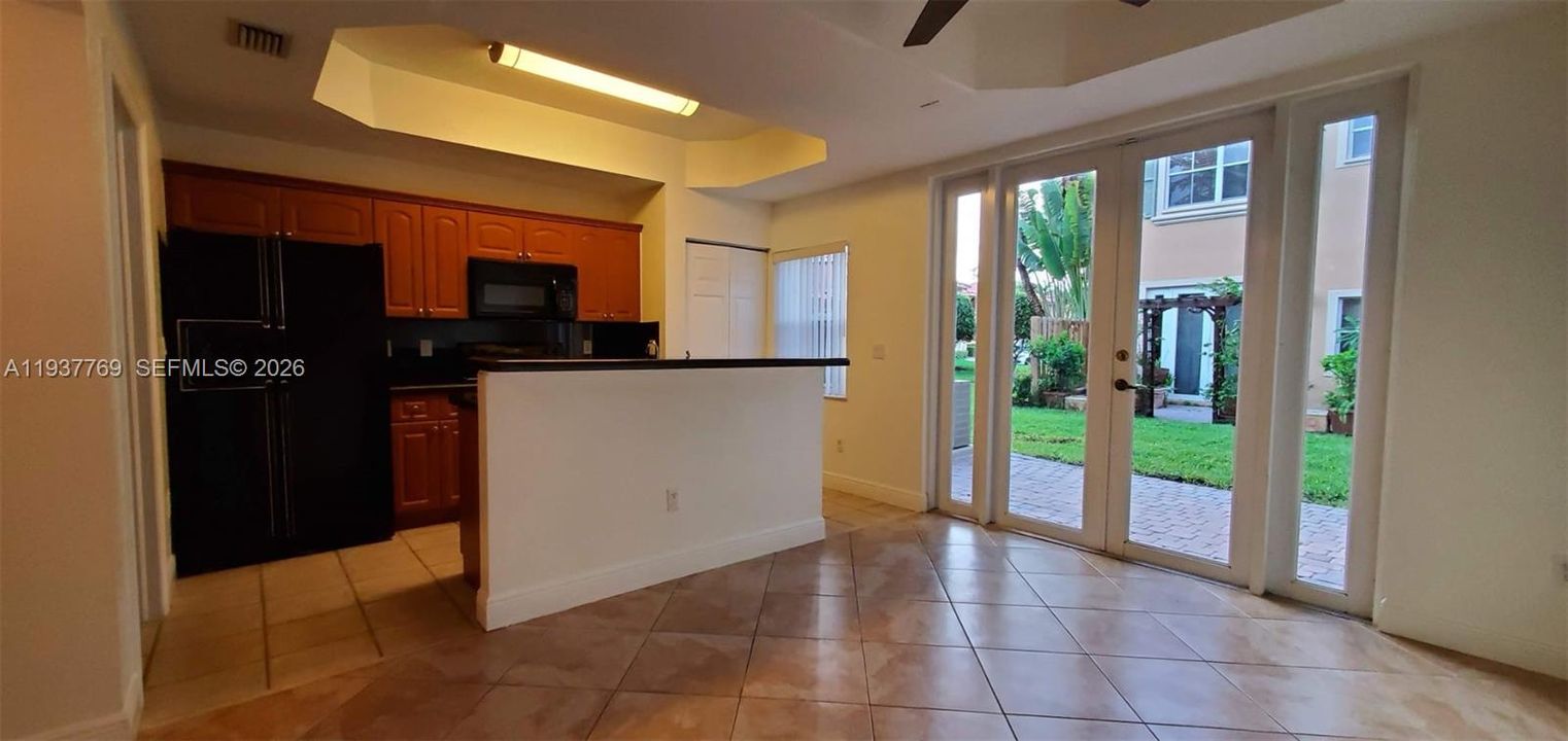For Rent: $2,700 (3 beds, 2 baths, 1616 Square Feet)