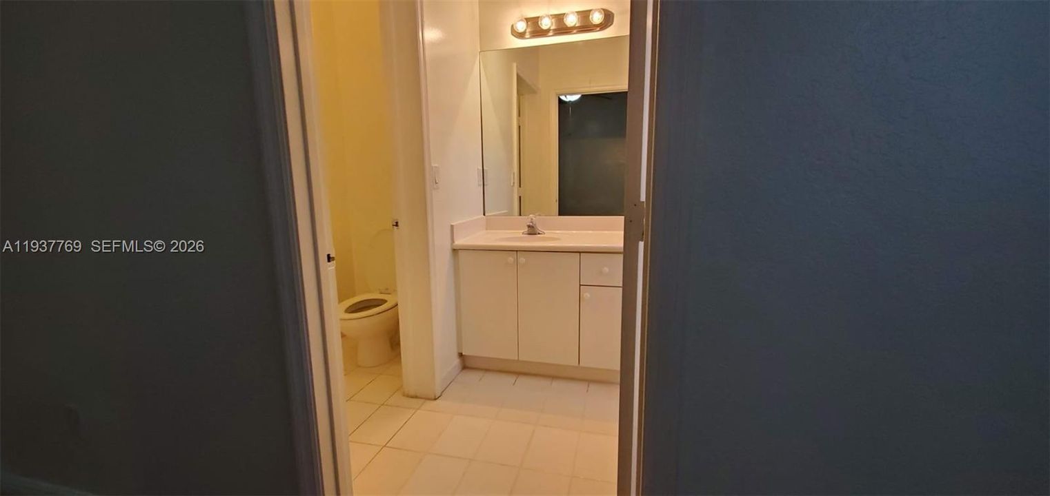 For Rent: $2,700 (3 beds, 2 baths, 1616 Square Feet)