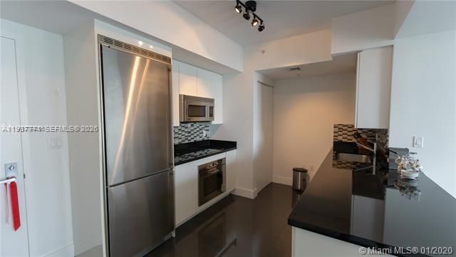 For Rent: $4,500 (2 beds, 2 baths, 1110 Square Feet)