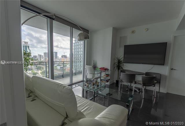 For Rent: $4,500 (2 beds, 2 baths, 1110 Square Feet)