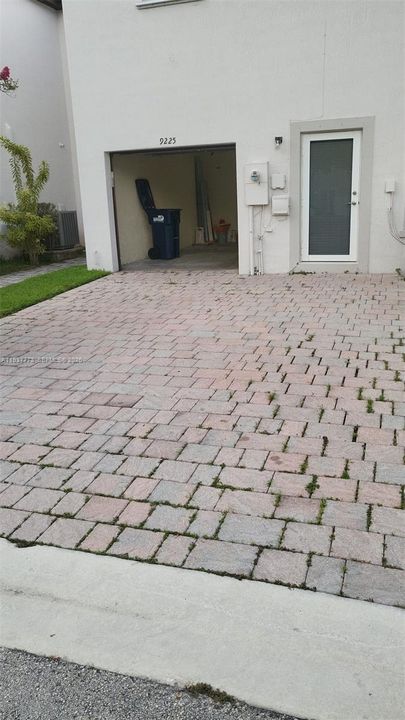 En Renta: $3,100 (4 camas, 2 baños, 1876 Pies cuadrados)