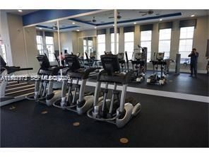 En Renta: $3,100 (4 camas, 2 baños, 1876 Pies cuadrados)