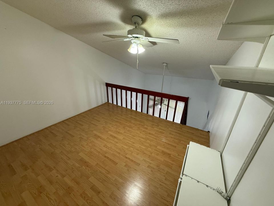 For Rent: $1,950 (2 beds, 2 baths, 1000 Square Feet)