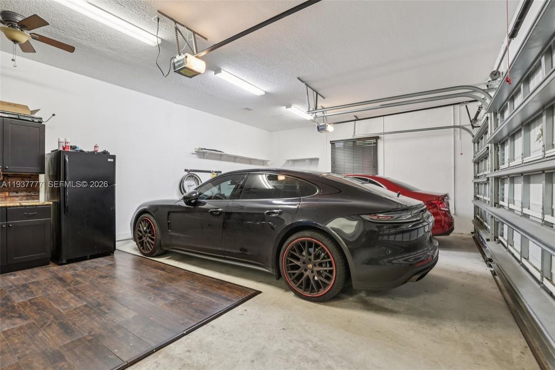 待售: $1,250,000 (4 贝兹, 3 浴室, 2723 平方英尺)