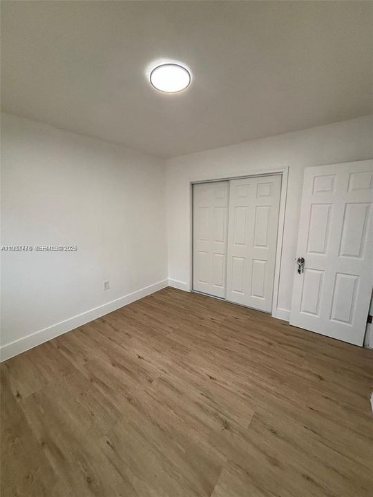 For Rent: $2,200 (2 beds, 1 baths, 700 Square Feet)