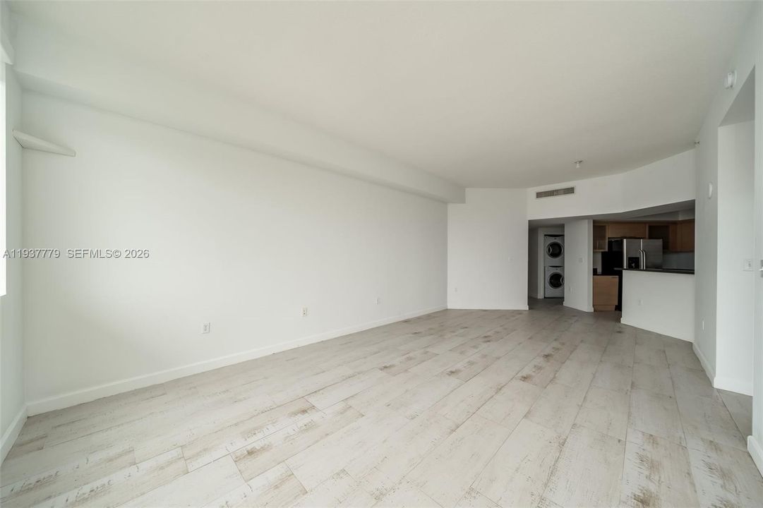 出租: $2,650 (2 贝兹, 1 浴室, 1115 平方英尺)