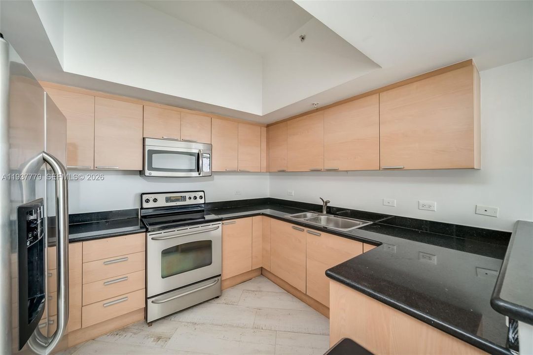 出租: $2,650 (2 贝兹, 1 浴室, 1115 平方英尺)