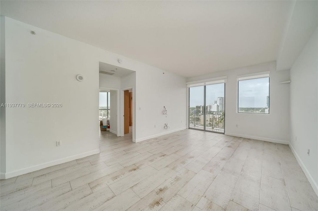 出租: $2,650 (2 贝兹, 1 浴室, 1115 平方英尺)