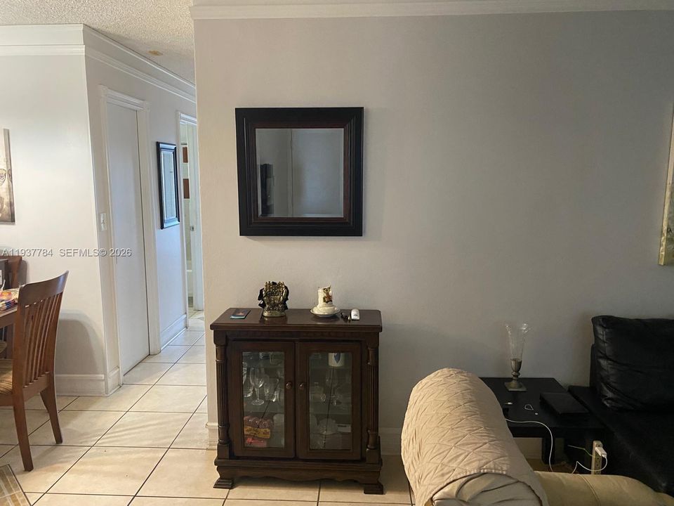 En Venta: $68,000 (1 camas, 1 baños, 688 Pies cuadrados)