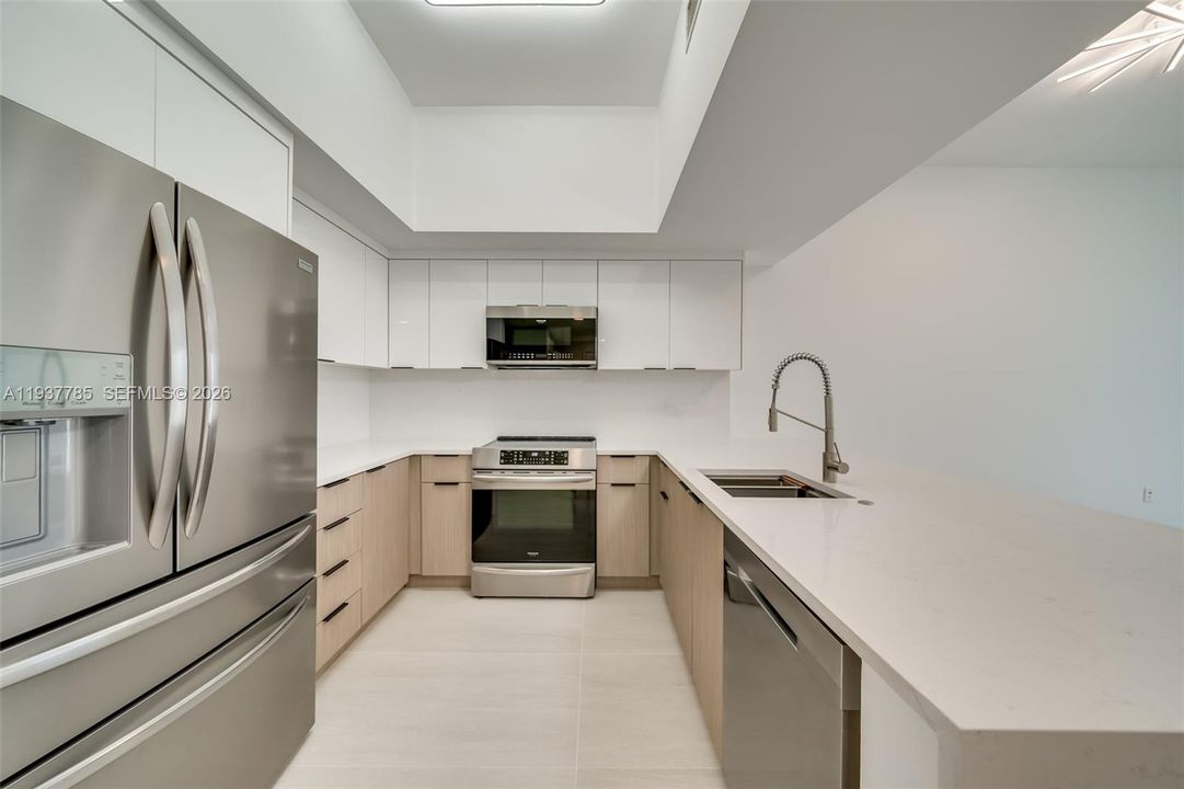 For Rent: $2,800 (2 beds, 2 baths, 1189 Square Feet)