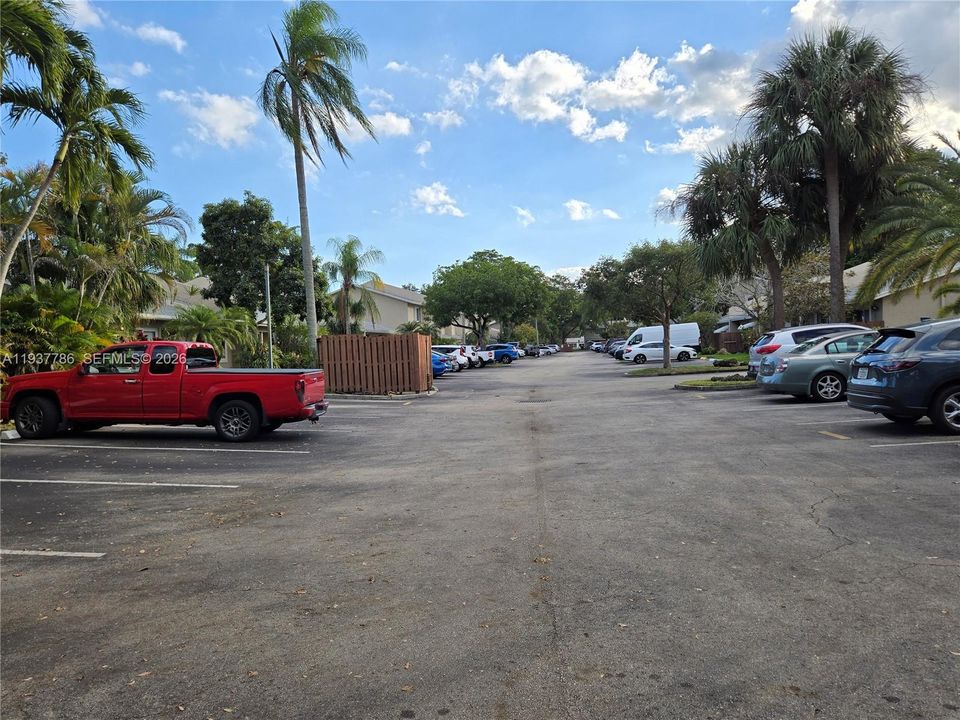 For Rent: $2,150 (2 beds, 2 baths, 1099 Square Feet)