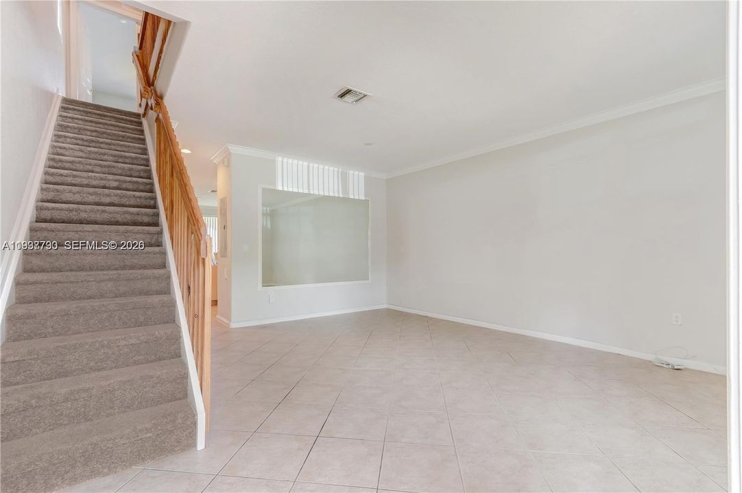 В аренду: $3,100 (3 спален, 2 ванн, 1450 Квадратных фут)