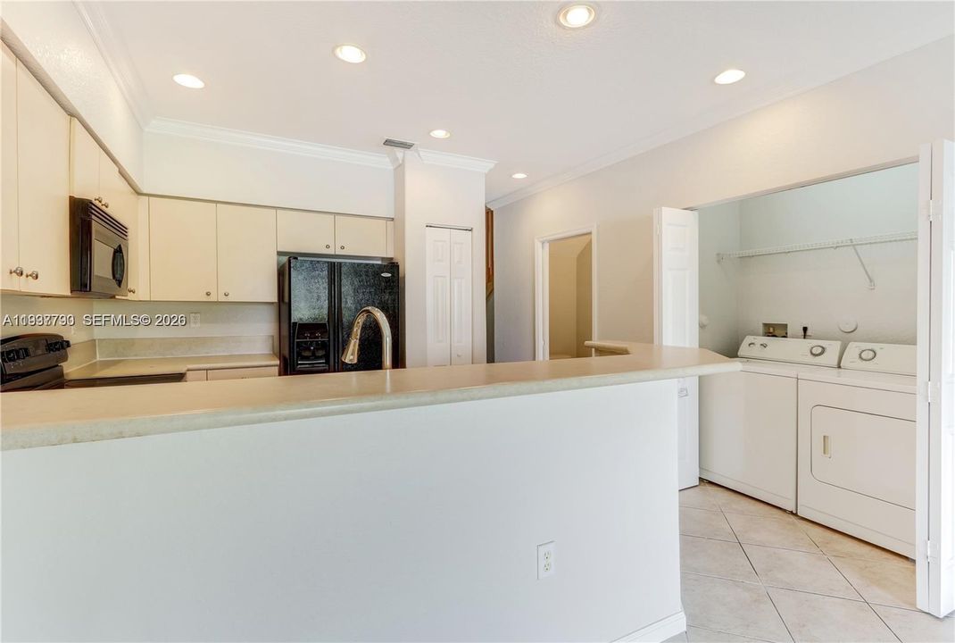 В аренду: $3,100 (3 спален, 2 ванн, 1450 Квадратных фут)