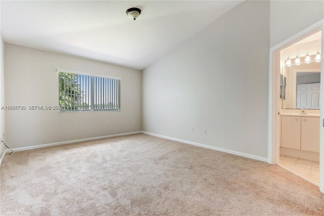 В аренду: $3,100 (3 спален, 2 ванн, 1450 Квадратных фут)