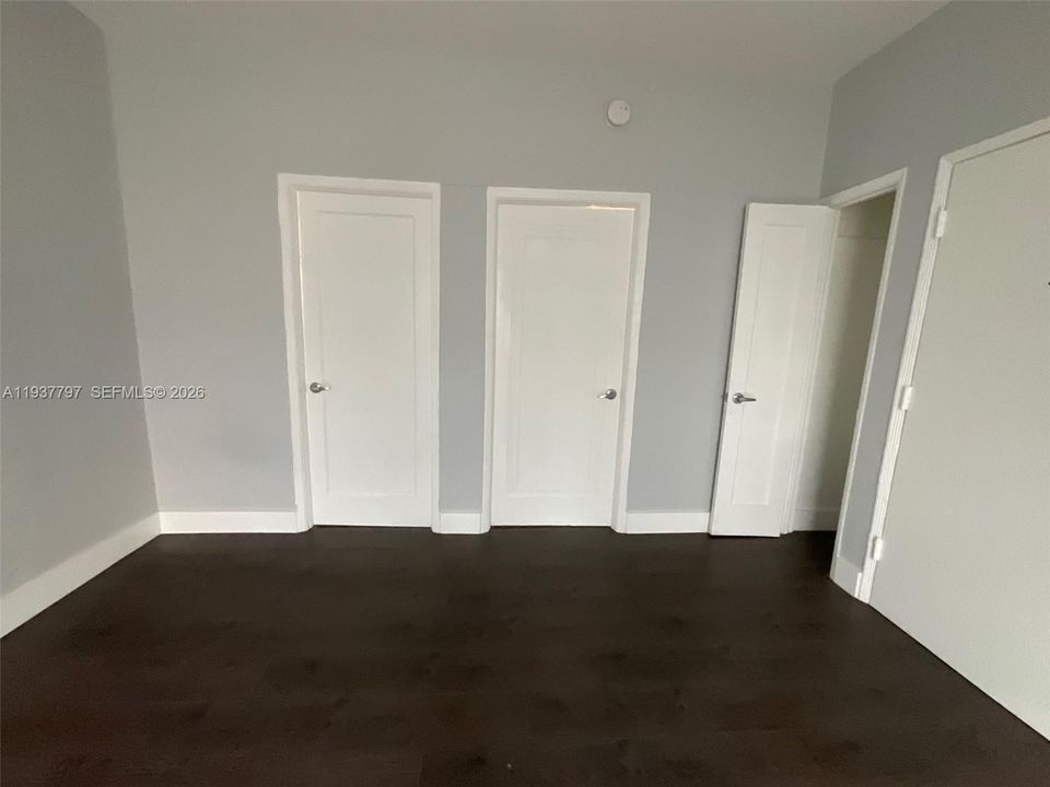 For Rent: $1,650 (0 beds, 1 baths, 420 Square Feet)