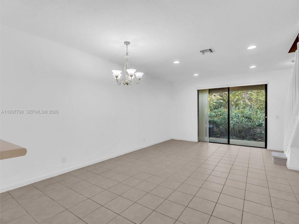 En Renta: $2,950 (2 camas, 2 baños, 1155 Pies cuadrados)