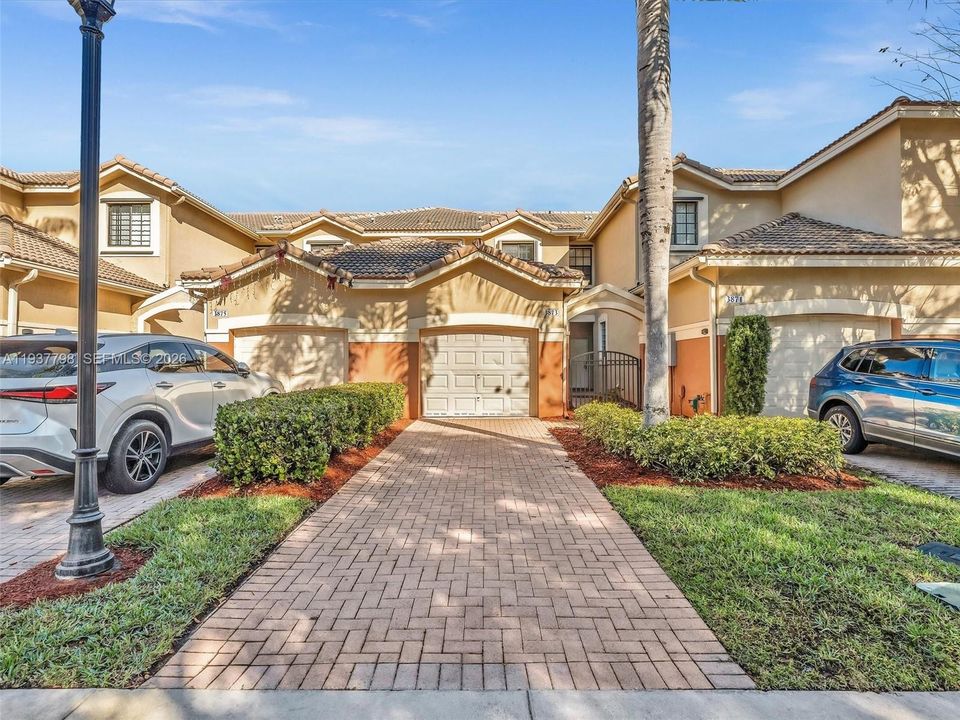 En Renta: $2,950 (2 camas, 2 baños, 1155 Pies cuadrados)