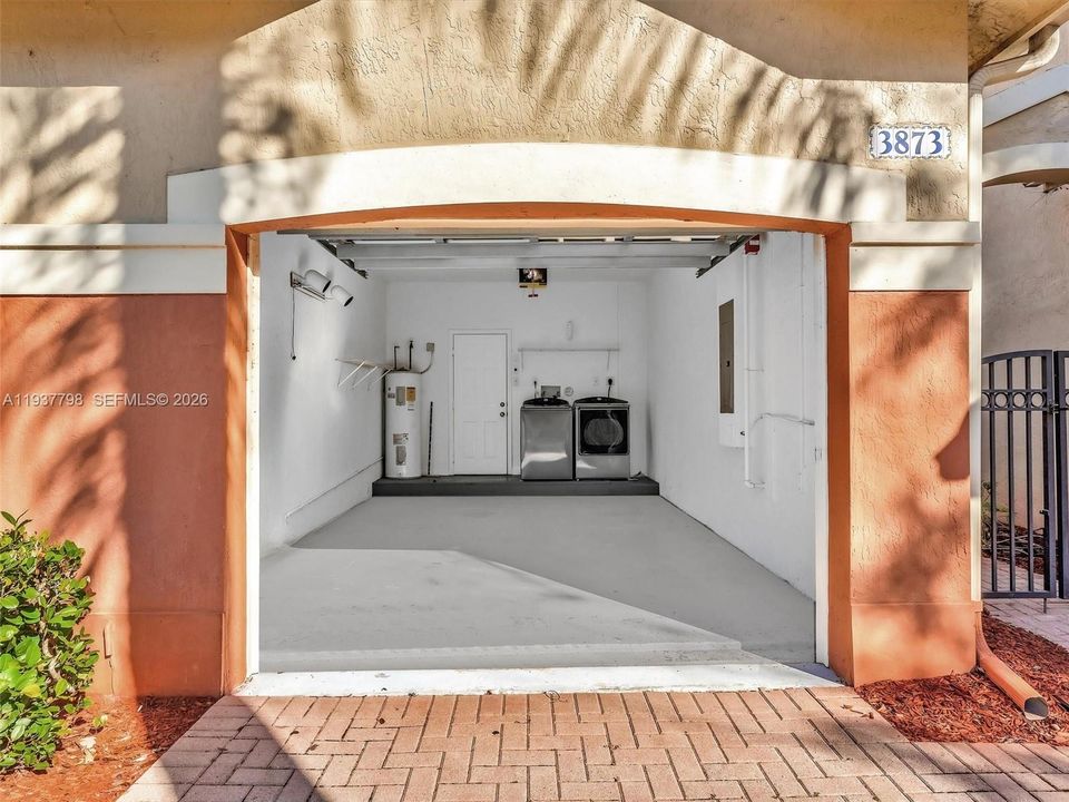 En Renta: $2,950 (2 camas, 2 baños, 1155 Pies cuadrados)