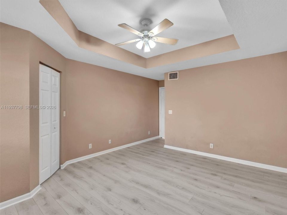 En Renta: $2,950 (2 camas, 2 baños, 1155 Pies cuadrados)