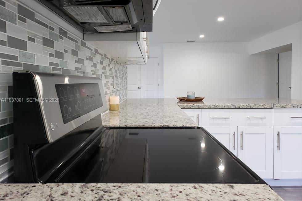 出租: $7,300 (4 贝兹, 3 浴室, 2127 平方英尺)