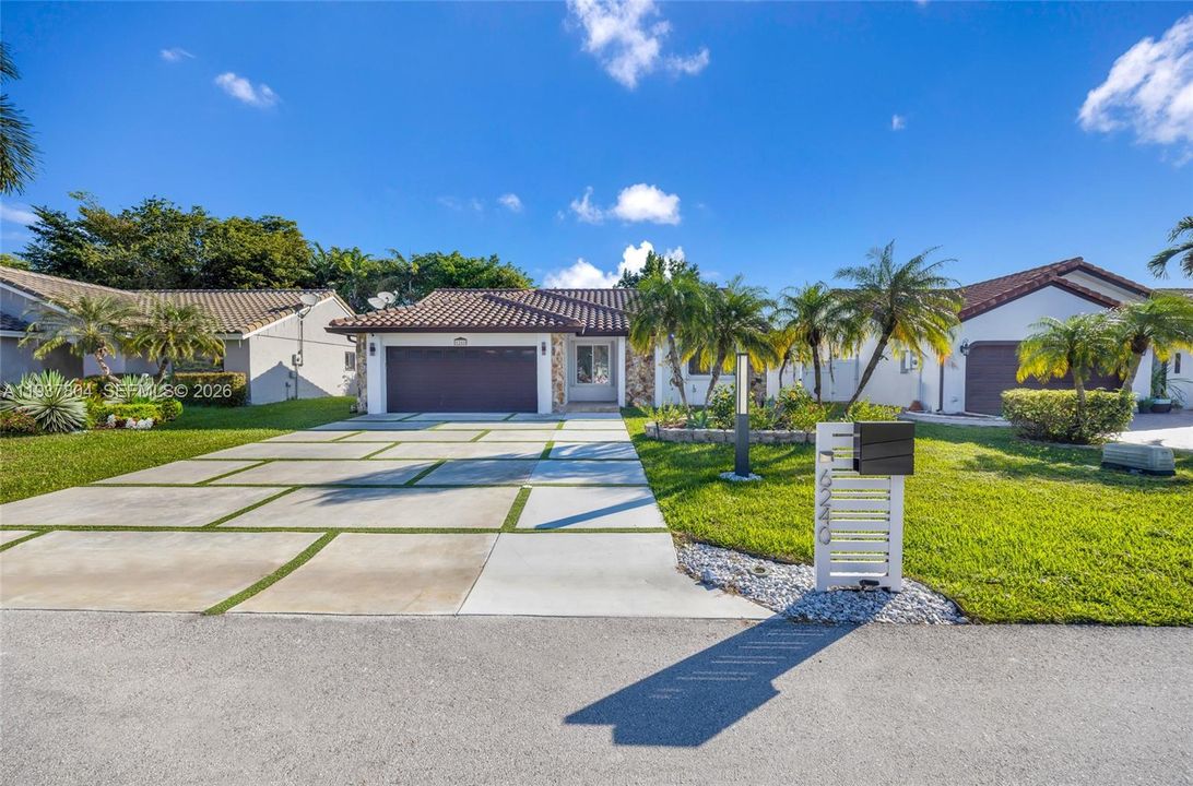 For Rent: $4,200 (3 beds, 2 baths, 1580 Square Feet)