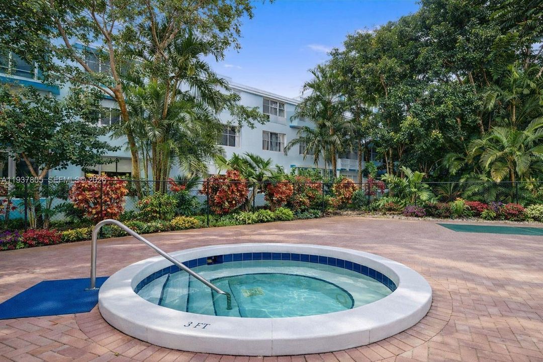 En Venta: $138,500 (1 camas, 1 baños, 844 Pies cuadrados)