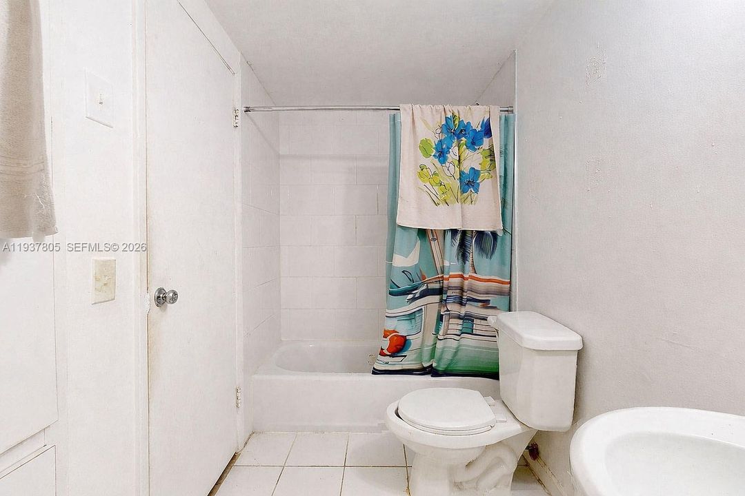 En Venta: $138,500 (1 camas, 1 baños, 844 Pies cuadrados)