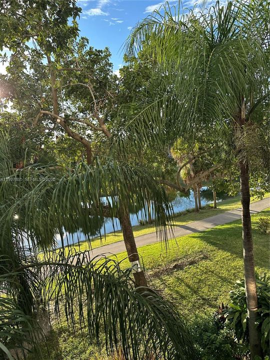 En Venta: $143,900 (1 camas, 1 baños, 844 Pies cuadrados)