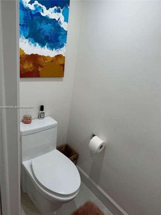 En Venta: $749,000 (3 camas, 2 baños, 1744 Pies cuadrados)