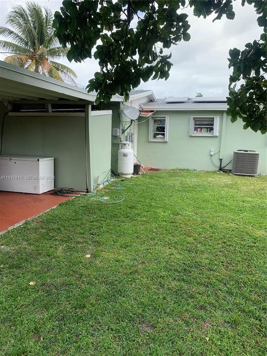 For Sale: $549,000 (3 beds, 2 baths, 1578 Square Feet)