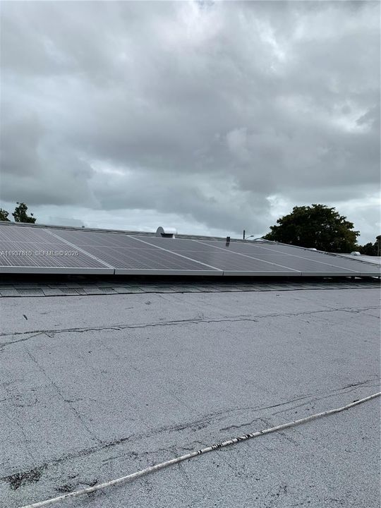 For Sale: $549,000 (3 beds, 2 baths, 1578 Square Feet)