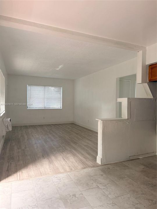 В аренду: $2,000 (2 спален, 1 ванн, 9234 Квадратных фут)