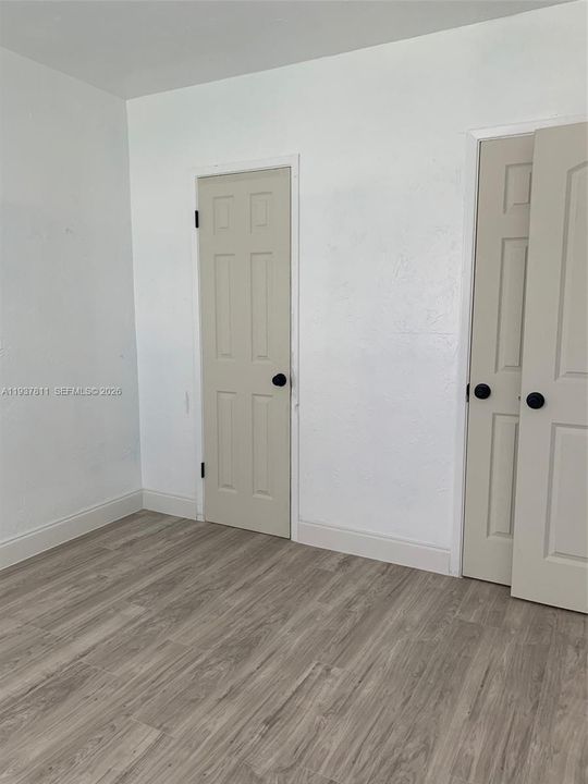 В аренду: $2,000 (2 спален, 1 ванн, 9234 Квадратных фут)