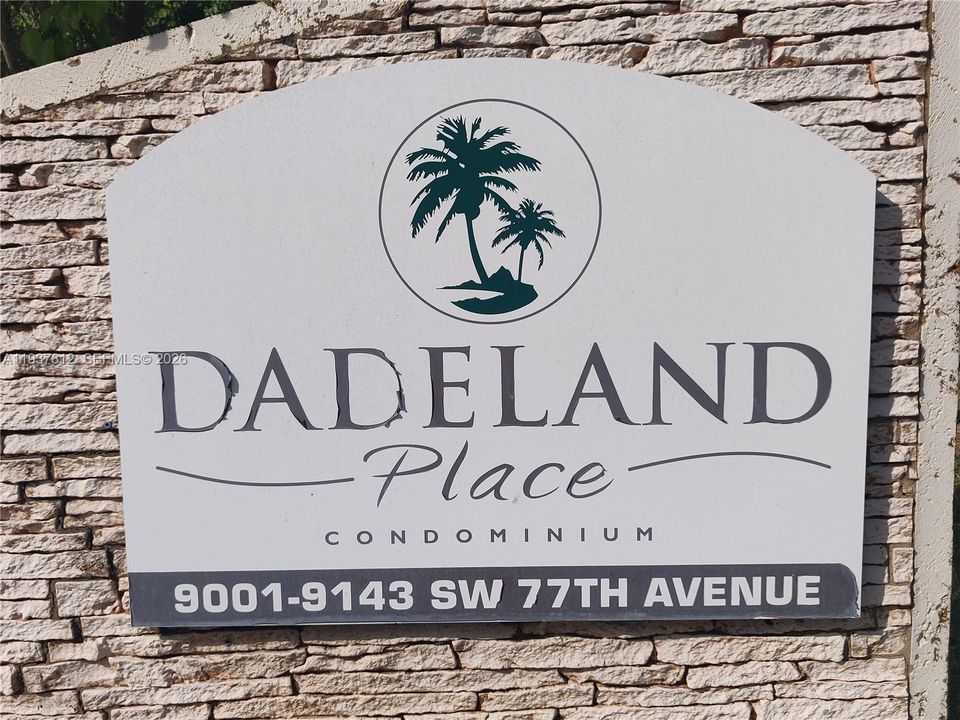 出租: $1,950 (1 贝兹, 1 浴室, 699 平方英尺)