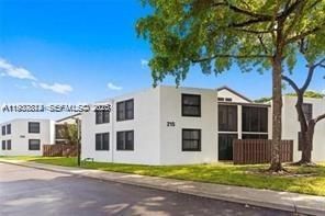 En Venta: $220,000 (2 camas, 2 baños, 890 Pies cuadrados)