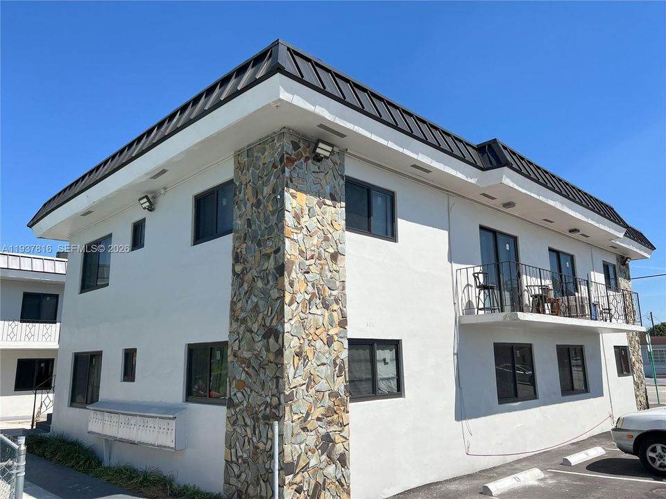 出租: $1,850 (1 贝兹, 1 浴室, 650 平方英尺)