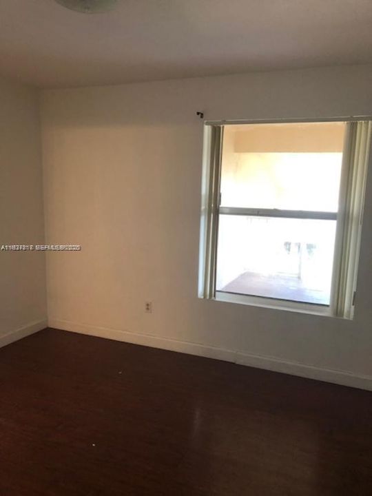 В аренду: $1,799 (1 спален, 1 ванн, 693 Квадратных фут)