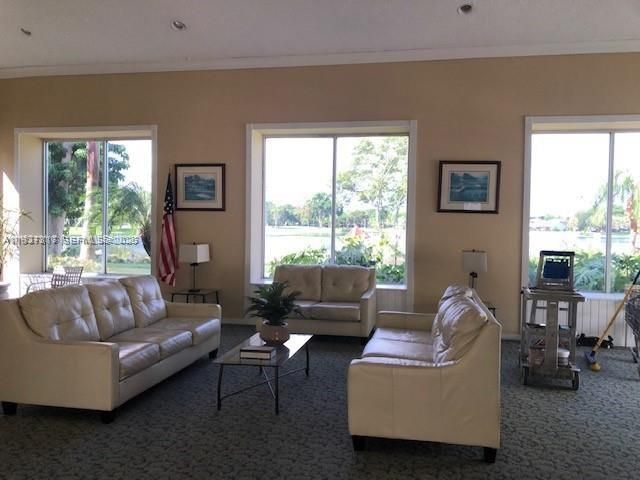 В аренду: $1,799 (1 спален, 1 ванн, 693 Квадратных фут)