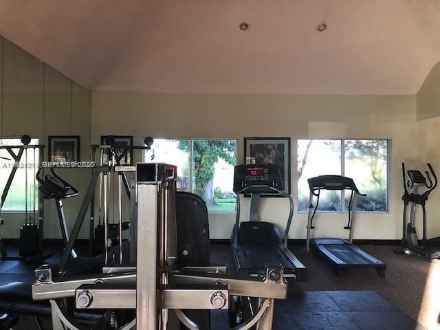 В аренду: $1,799 (1 спален, 1 ванн, 693 Квадратных фут)