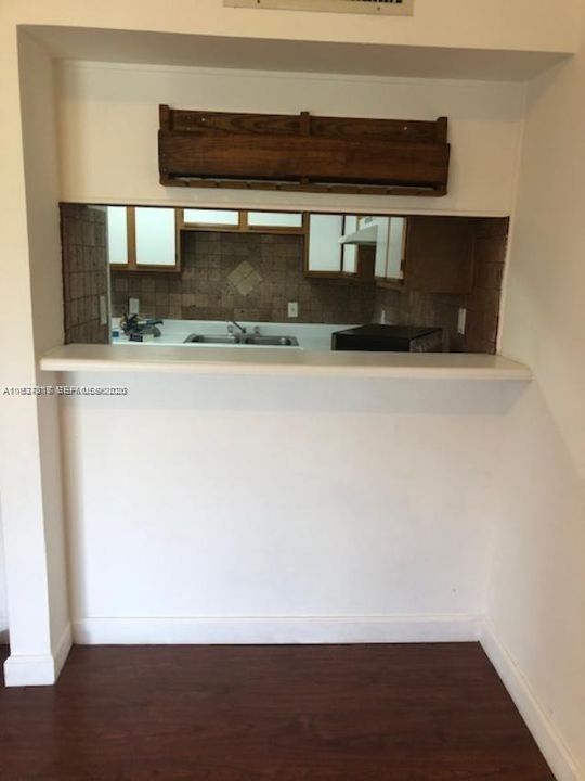 В аренду: $1,799 (1 спален, 1 ванн, 693 Квадратных фут)