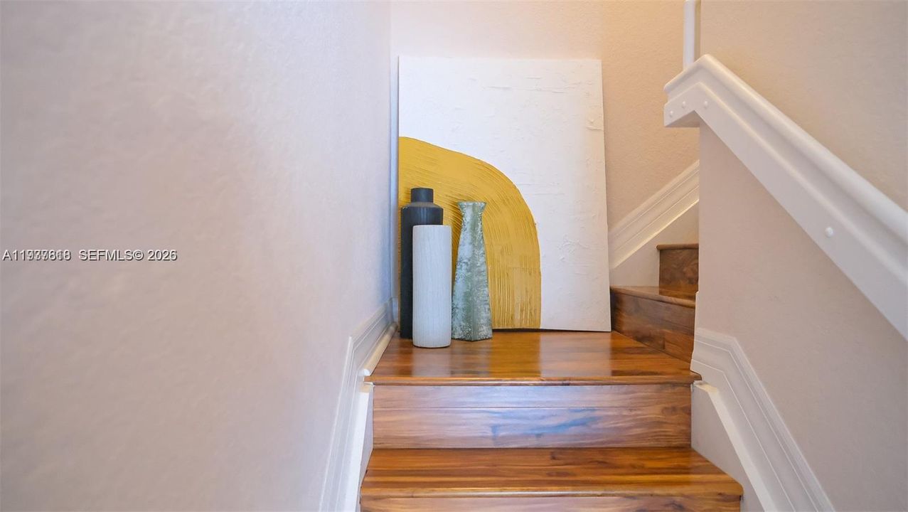 En Venta: $474,999 (3 camas, 2 baños, 1499 Pies cuadrados)