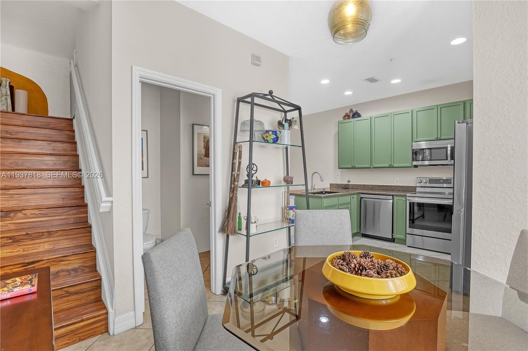 En Venta: $474,999 (3 camas, 2 baños, 1499 Pies cuadrados)