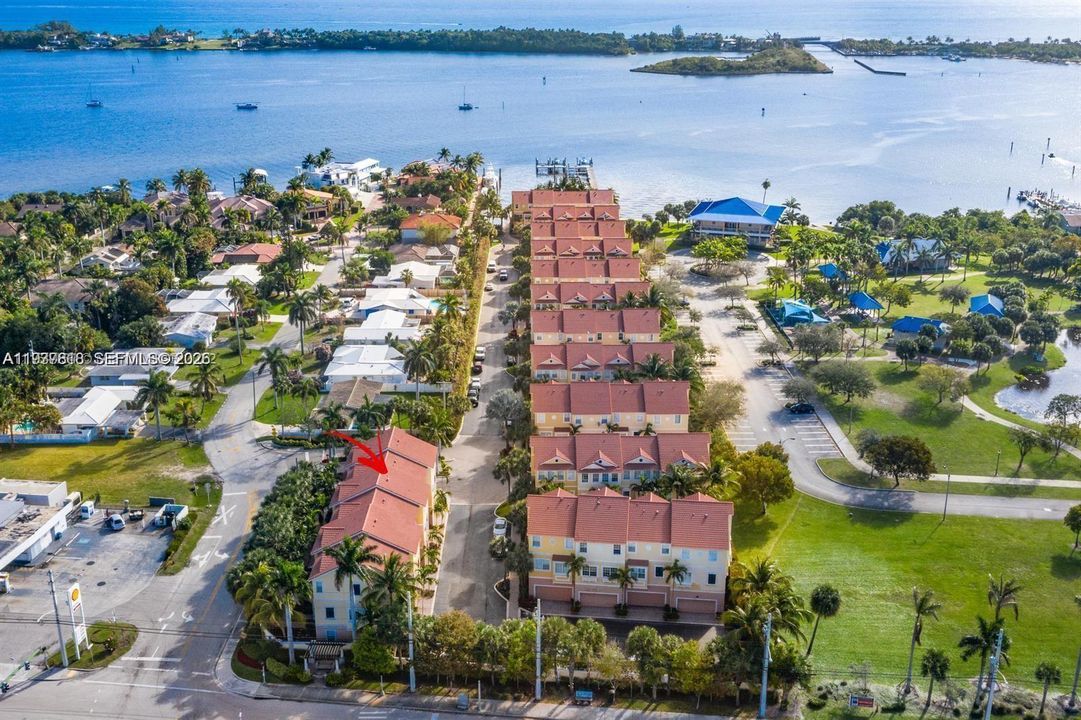En Venta: $474,999 (3 camas, 2 baños, 1499 Pies cuadrados)