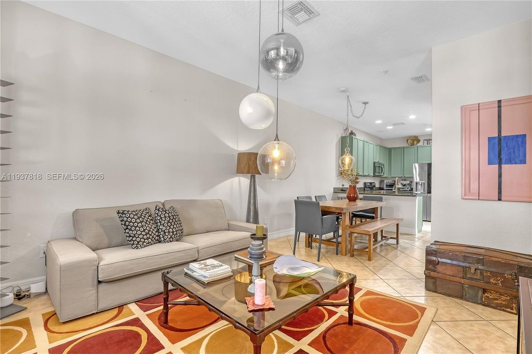 En Venta: $474,999 (3 camas, 2 baños, 1499 Pies cuadrados)