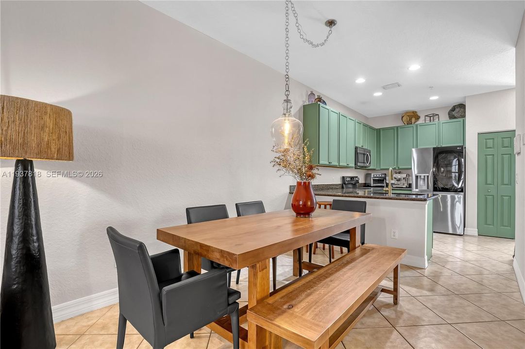 En Venta: $474,999 (3 camas, 2 baños, 1499 Pies cuadrados)