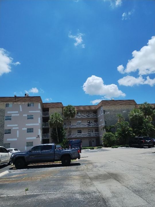 En Renta: $1,950 (2 camas, 2 baños, 949 Pies cuadrados)