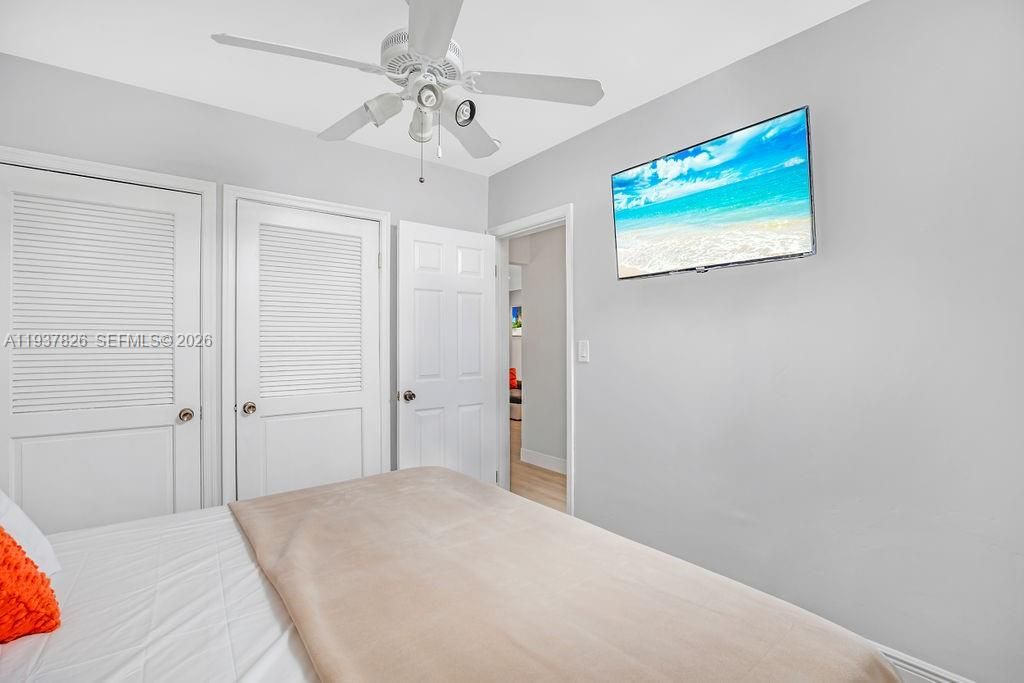 For Sale: $999,999 (4 beds, 3 baths, 2296 Square Feet)