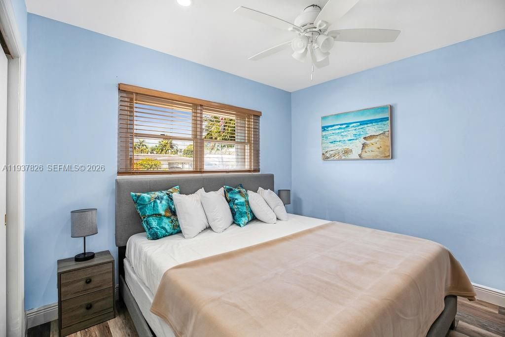 For Sale: $999,999 (4 beds, 3 baths, 2296 Square Feet)